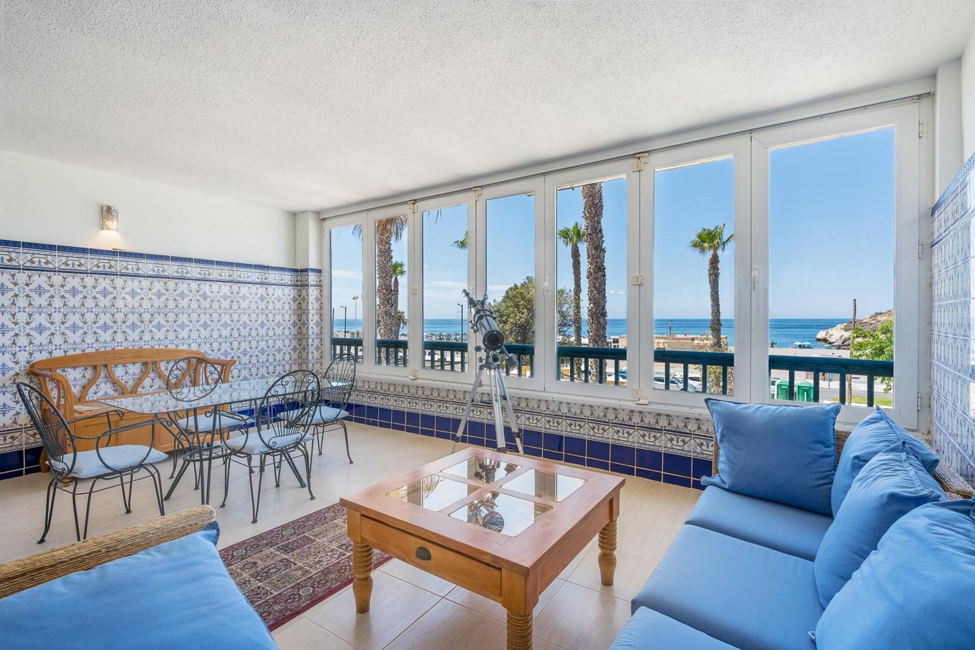 The Beach House At Playa Salobreña Екстериор снимка